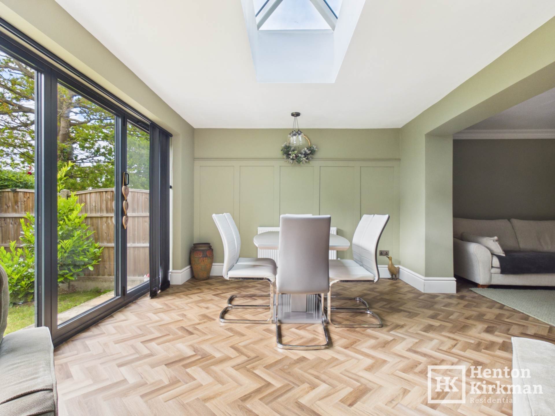 Outwood Farm Close, Billericay, Image 7