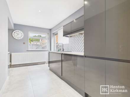 Outwood Farm Close, Billericay, Image 12