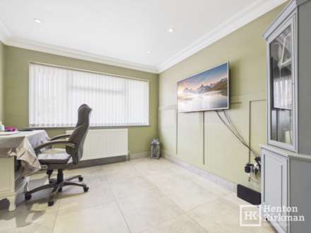 Outwood Farm Close, Billericay, Image 8
