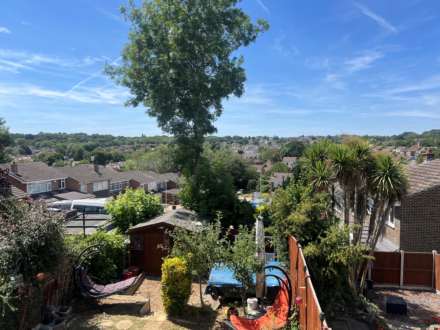Salesbury Drive, Billericay, Image 2