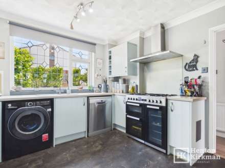 Salesbury Drive, Billericay, Image 9