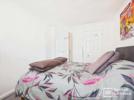 Long Riding, Basildon, Image 12