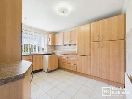 Dukes Farm Road, Billericay, Image 6