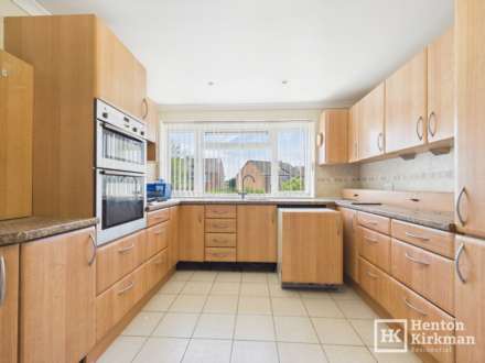Dukes Farm Road, Billericay, Image 7