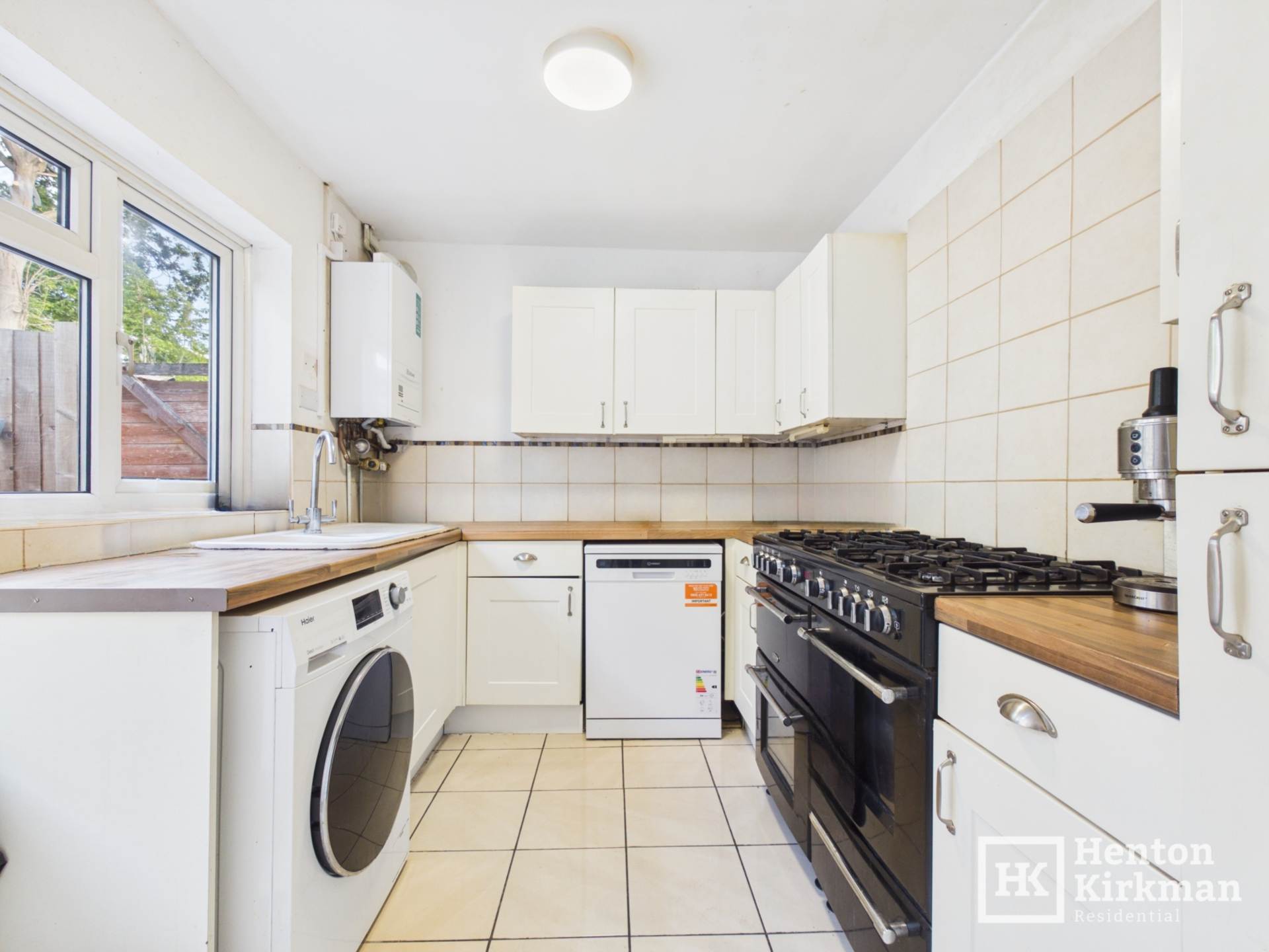Outwood Farm Road, Billericay, Image 9