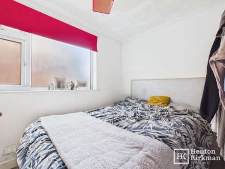 Outwood Farm Road, Billericay, Image 4