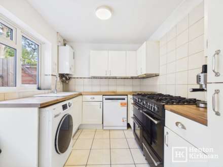 Outwood Farm Road, Billericay, Image 9