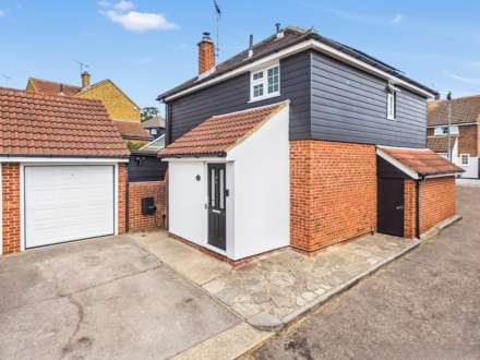 Connaught Way, Billericay