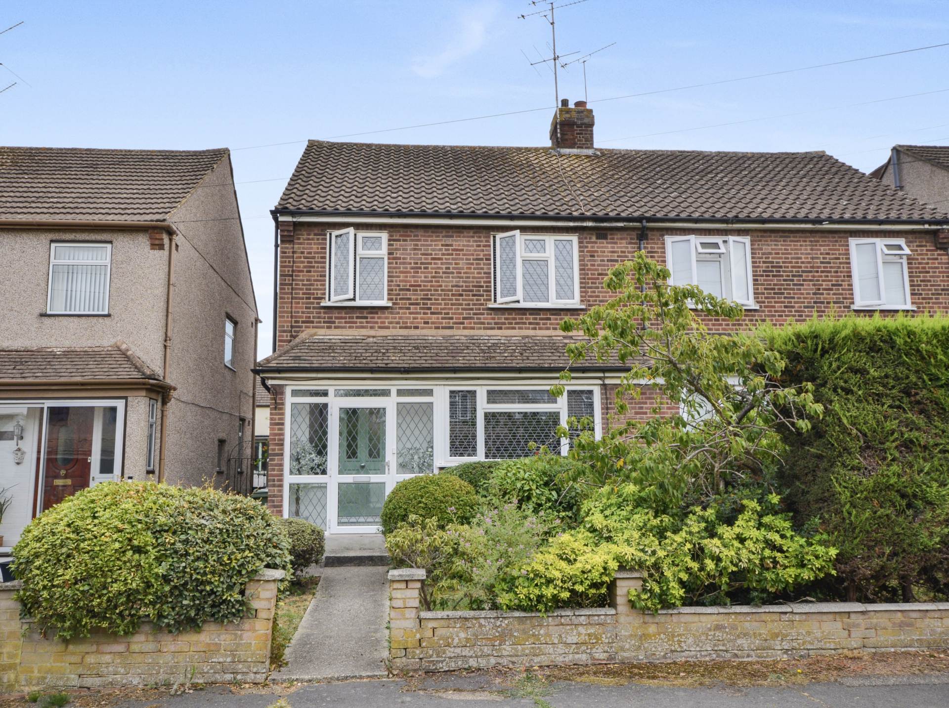 Crescent Close, Billericay, Image 1