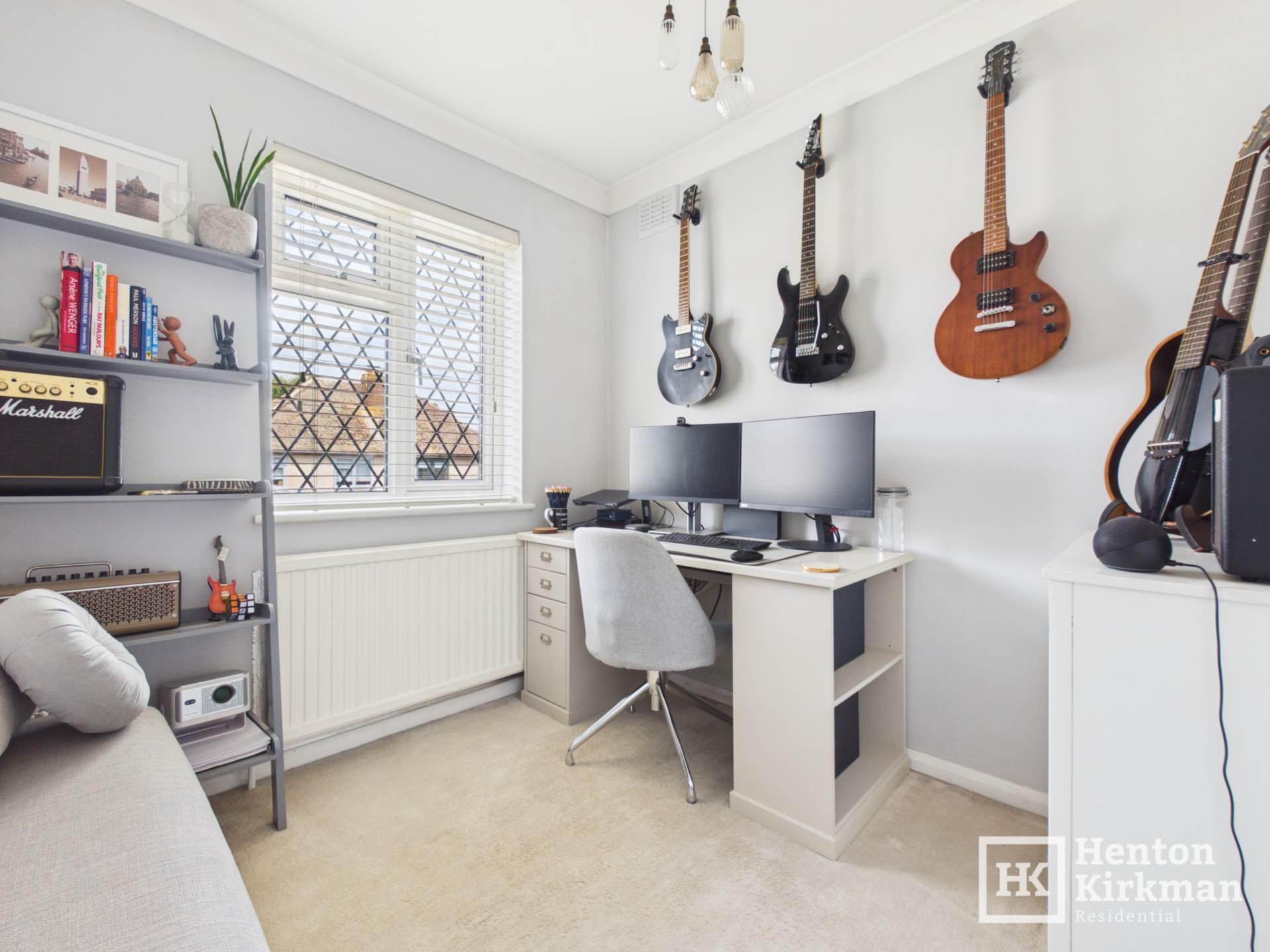 Crescent Close, Billericay, Image 11