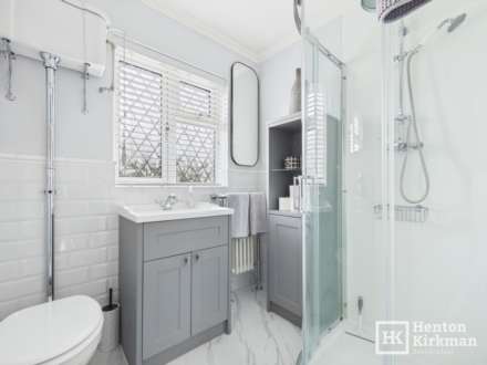 Crescent Close, Billericay, Image 13