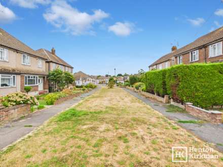 Crescent Close, Billericay, Image 18