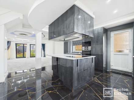 Uplands Road, Billericay, Image 3