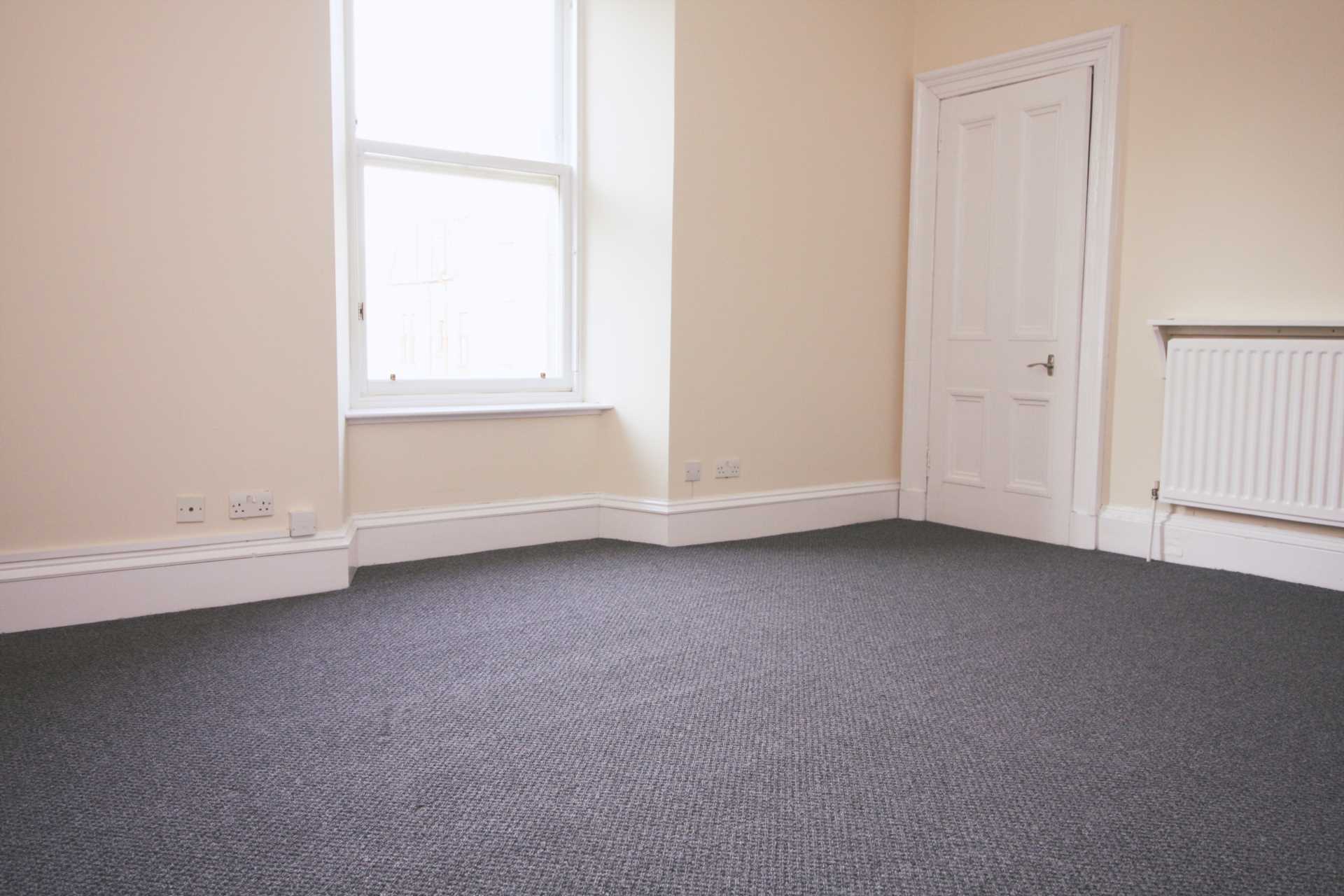 Ardgowan Square, Greenock, Image 10