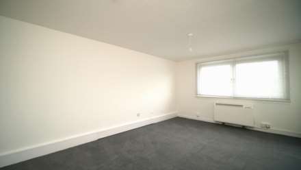 Rankin Court, Greenock, Image 3