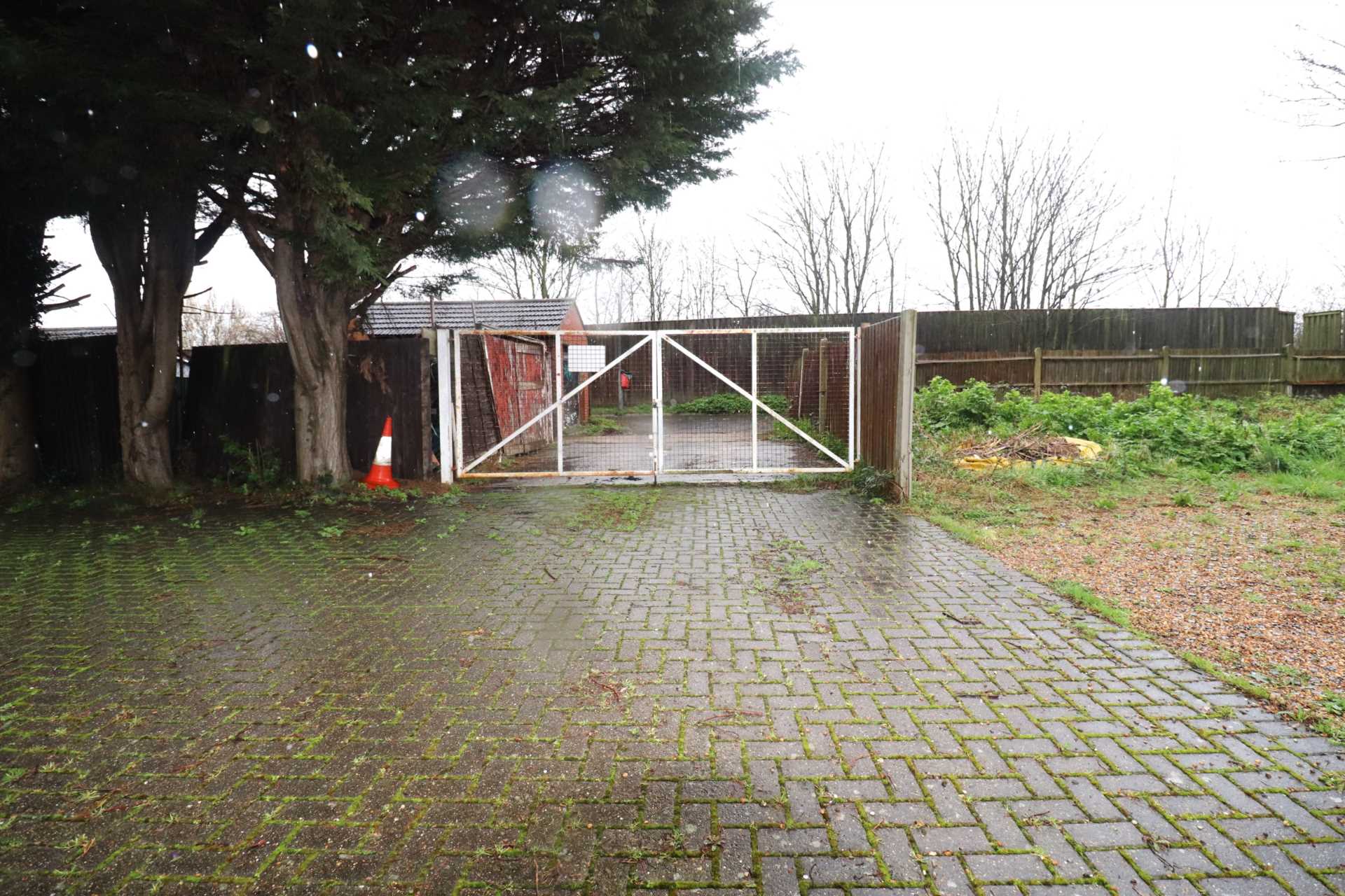 The Brent, Dartford, Image 18