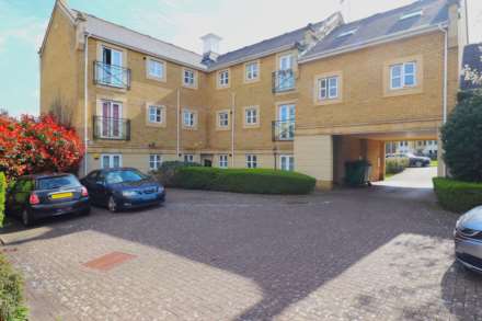 Sanderling Way, Greenhithe, Image 1