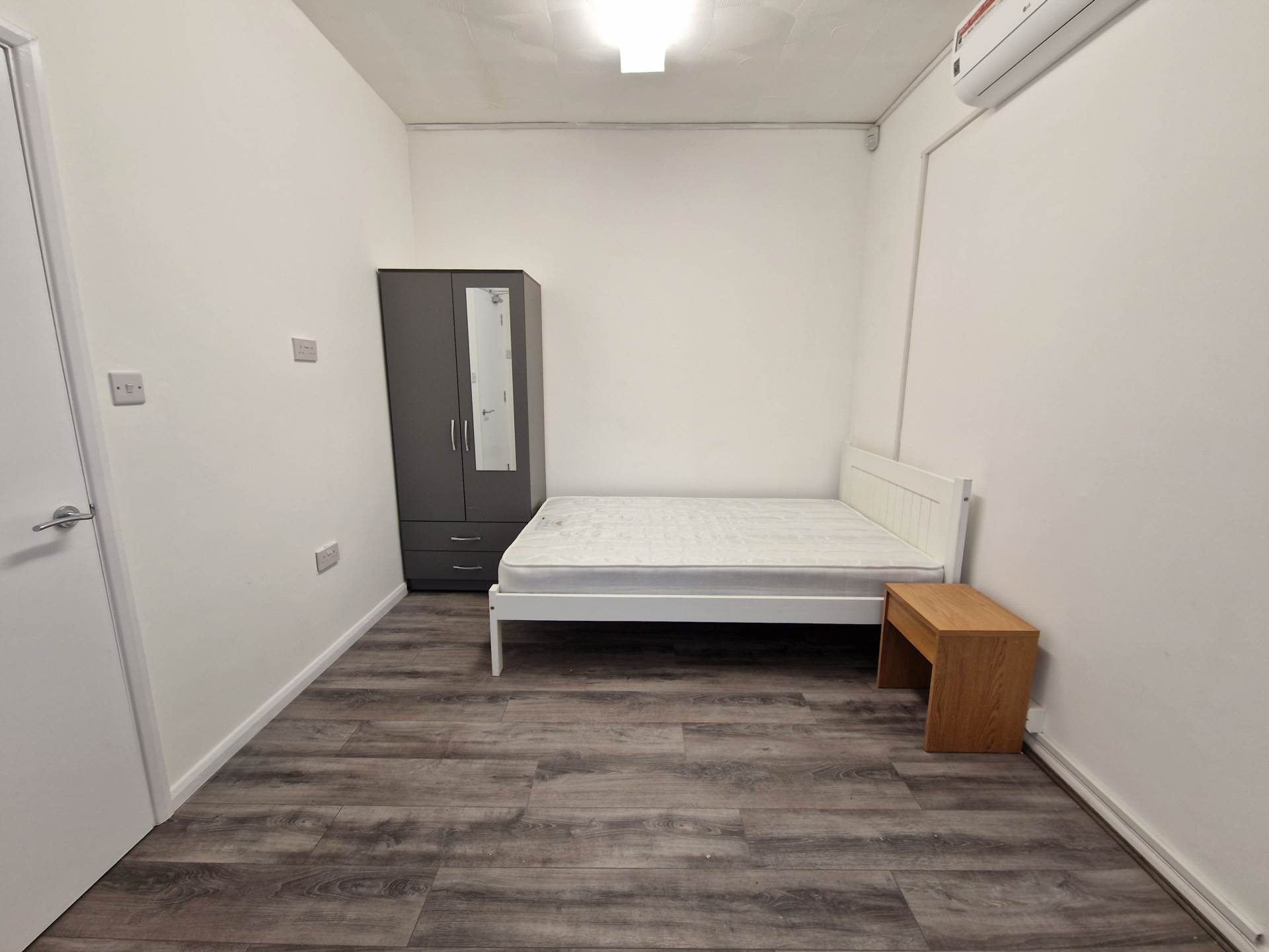 The Brent, Dartford, Image 2