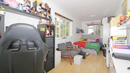 Garrard Close, Bexleyheath, Image 14