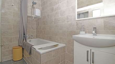 Garrard Close, Bexleyheath, Image 9