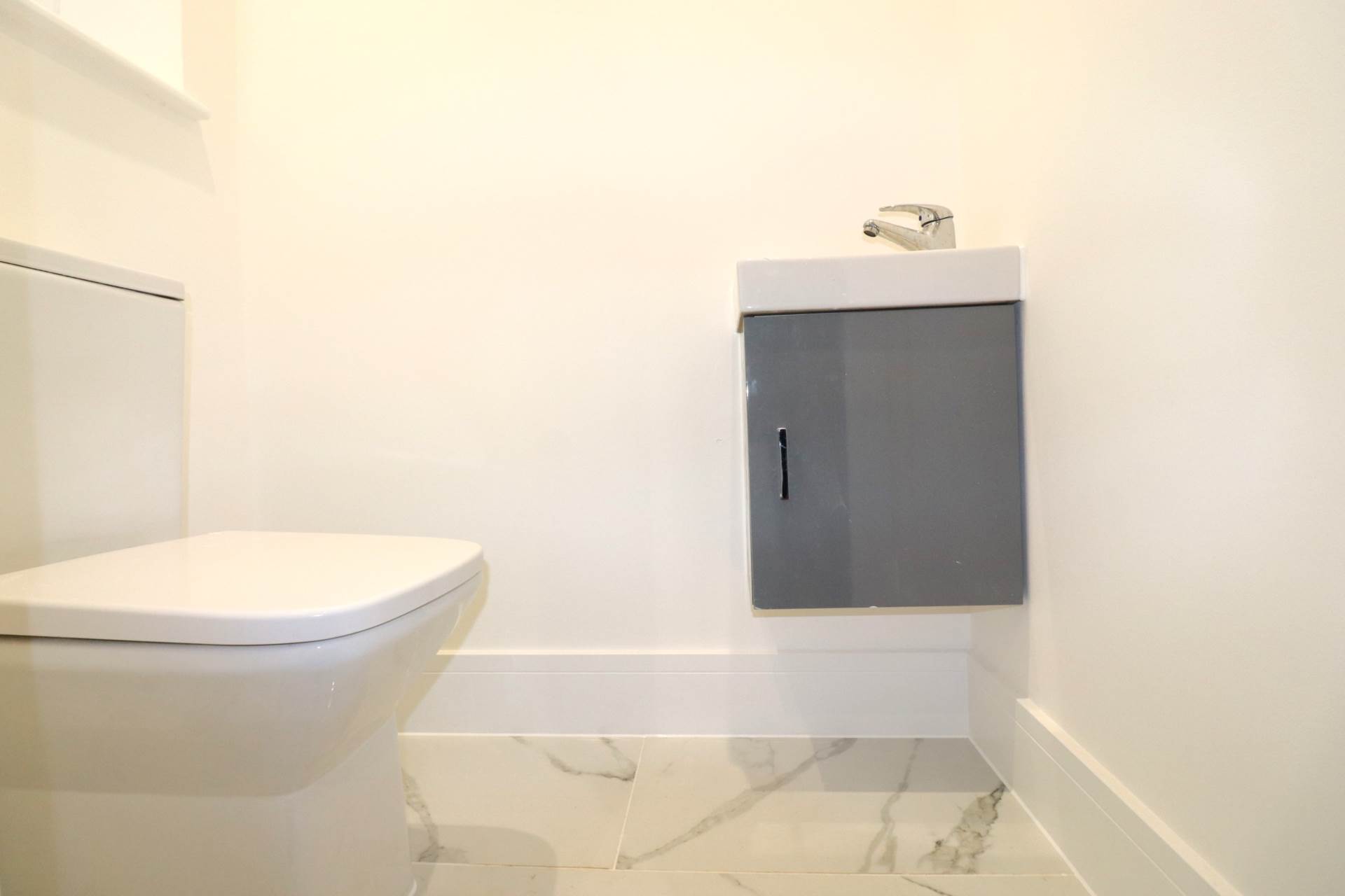 Cheriton Drive, Plumstead, Image 9