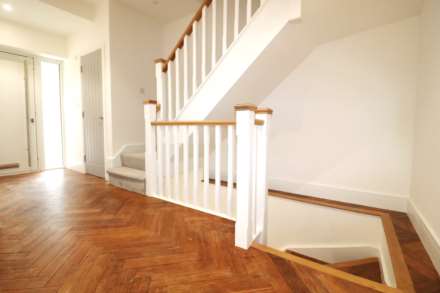 Cheriton Drive, Plumstead, Image 12