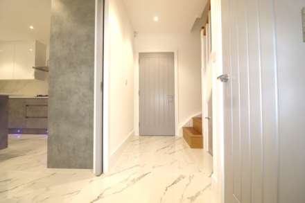 Cheriton Drive, Plumstead, Image 18