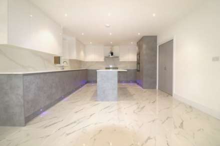 Cheriton Drive, Plumstead, Image 2