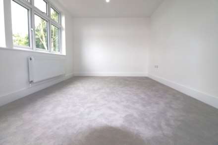 Cheriton Drive, Plumstead, Image 29
