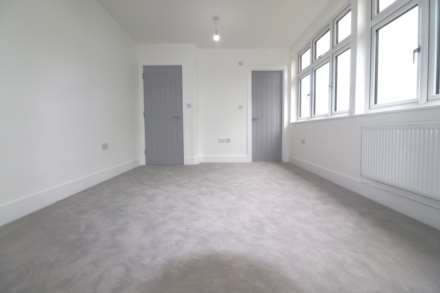 Cheriton Drive, Plumstead, Image 30