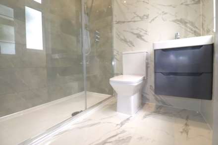 Cheriton Drive, Plumstead, Image 31