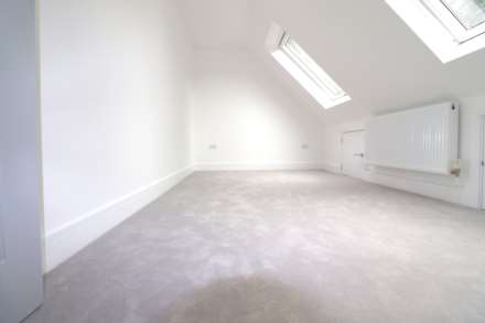 Cheriton Drive, Plumstead, Image 32