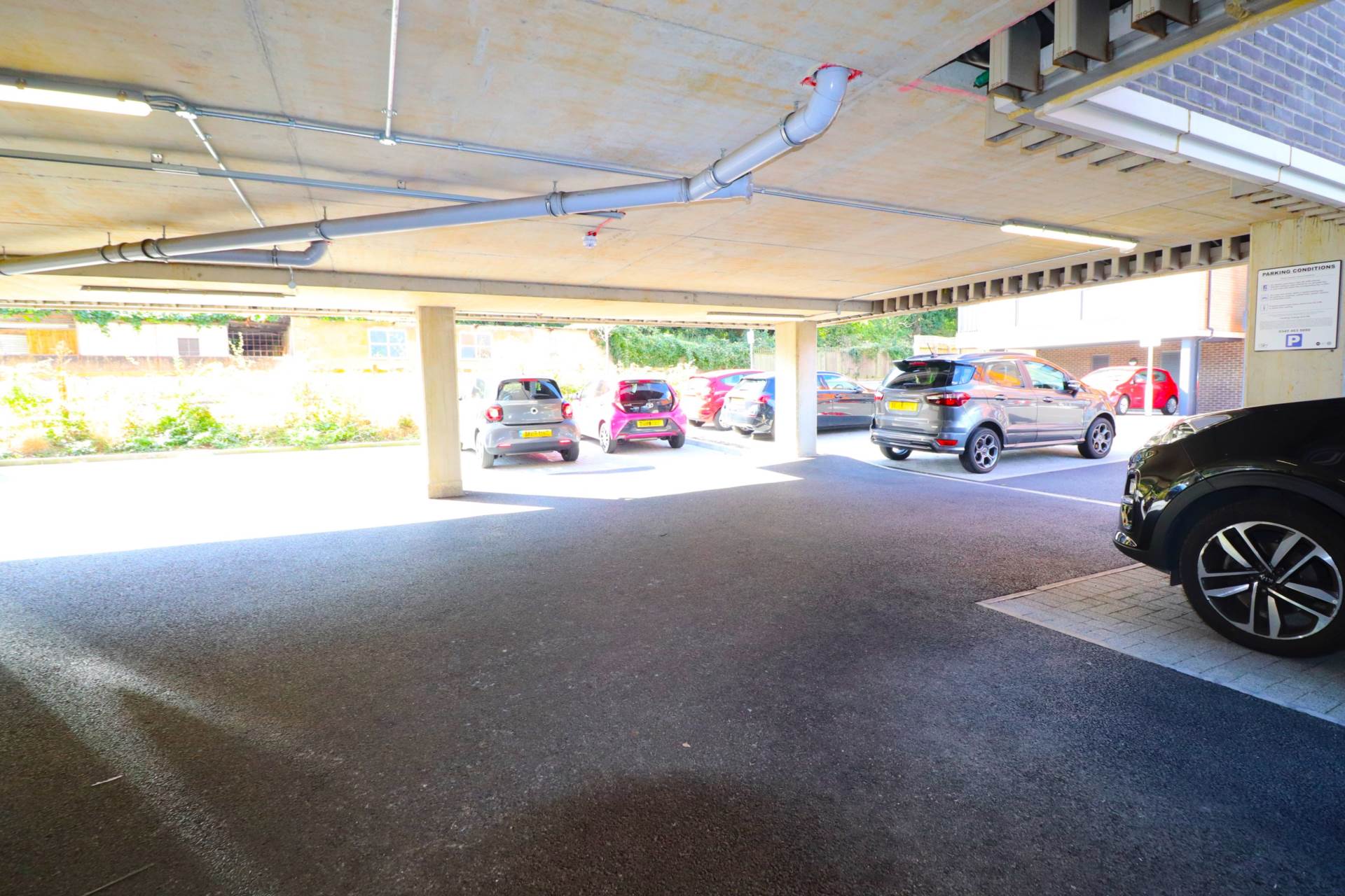 Barley Close, Greenhithe, Image 15