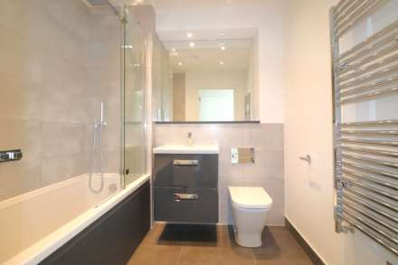 Barley Close, Greenhithe, Image 5