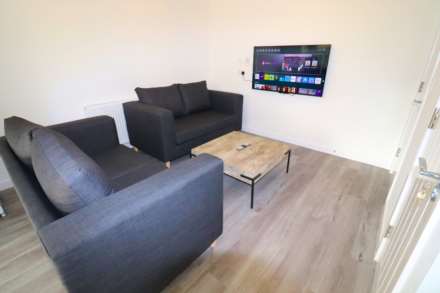 Berkeley Crescent, Dartford, Image 9