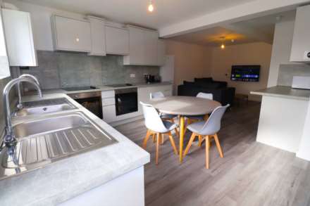 Berkeley Crescent, Dartford, Image 8