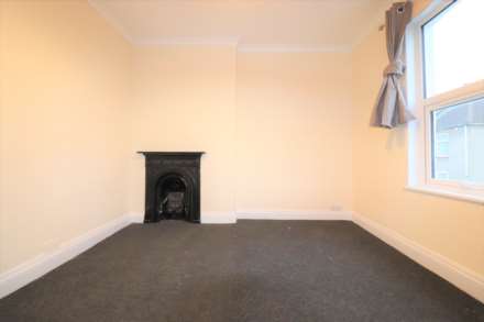Factory Road, Gravesend, Image 19