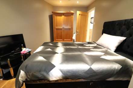 Lingfield Avenue, Dartford, Image 1