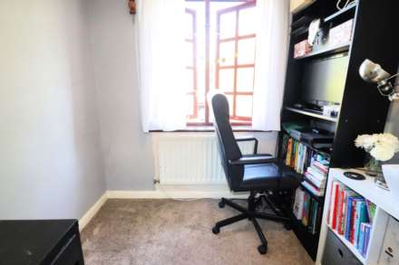 Redding Close, Dartford, Image 20