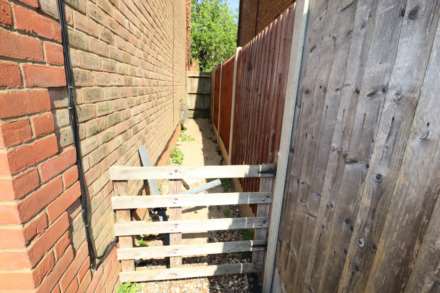Redding Close, Dartford, Image 26