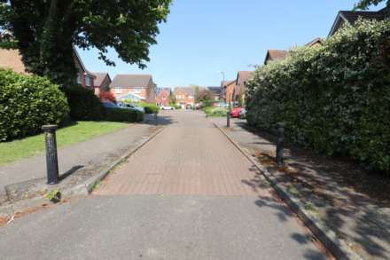 Redding Close, Dartford, Image 29