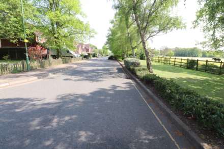 Redding Close, Dartford, Image 30