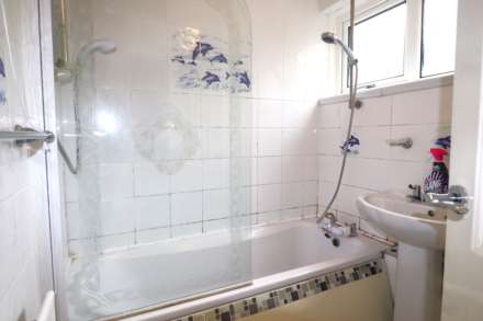 Mungo Park Road, Gravesend, Image 11