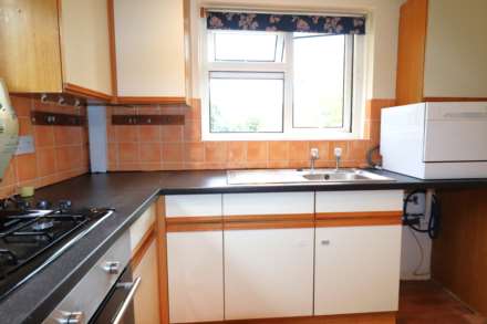 Mungo Park Road, Gravesend, Image 8