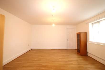 The Brent, Dartford, Image 4