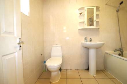 The Brent, Dartford, Image 6