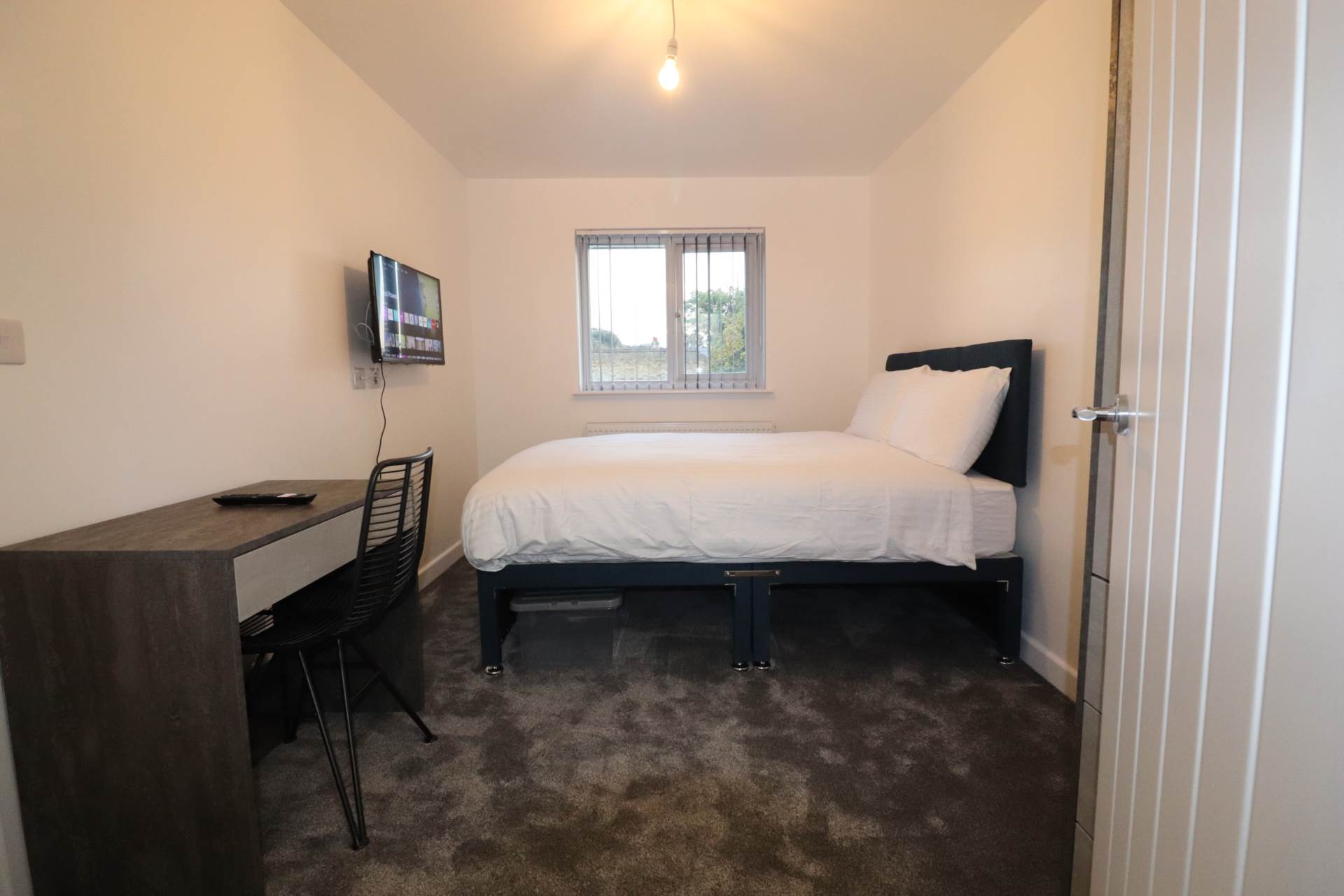 Waid Close, Dartford, Image 1