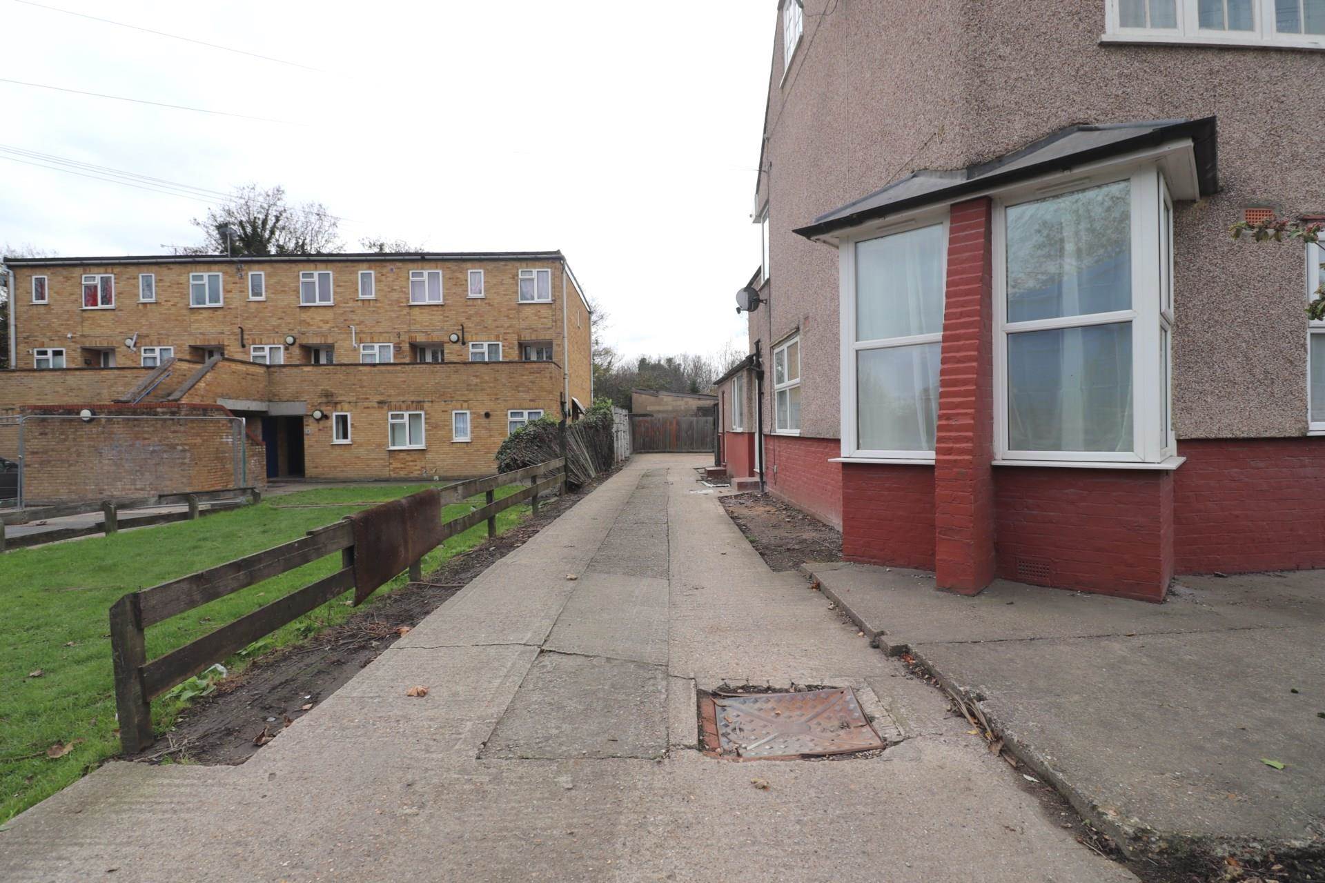 London Road, Greenhithe, Image 11