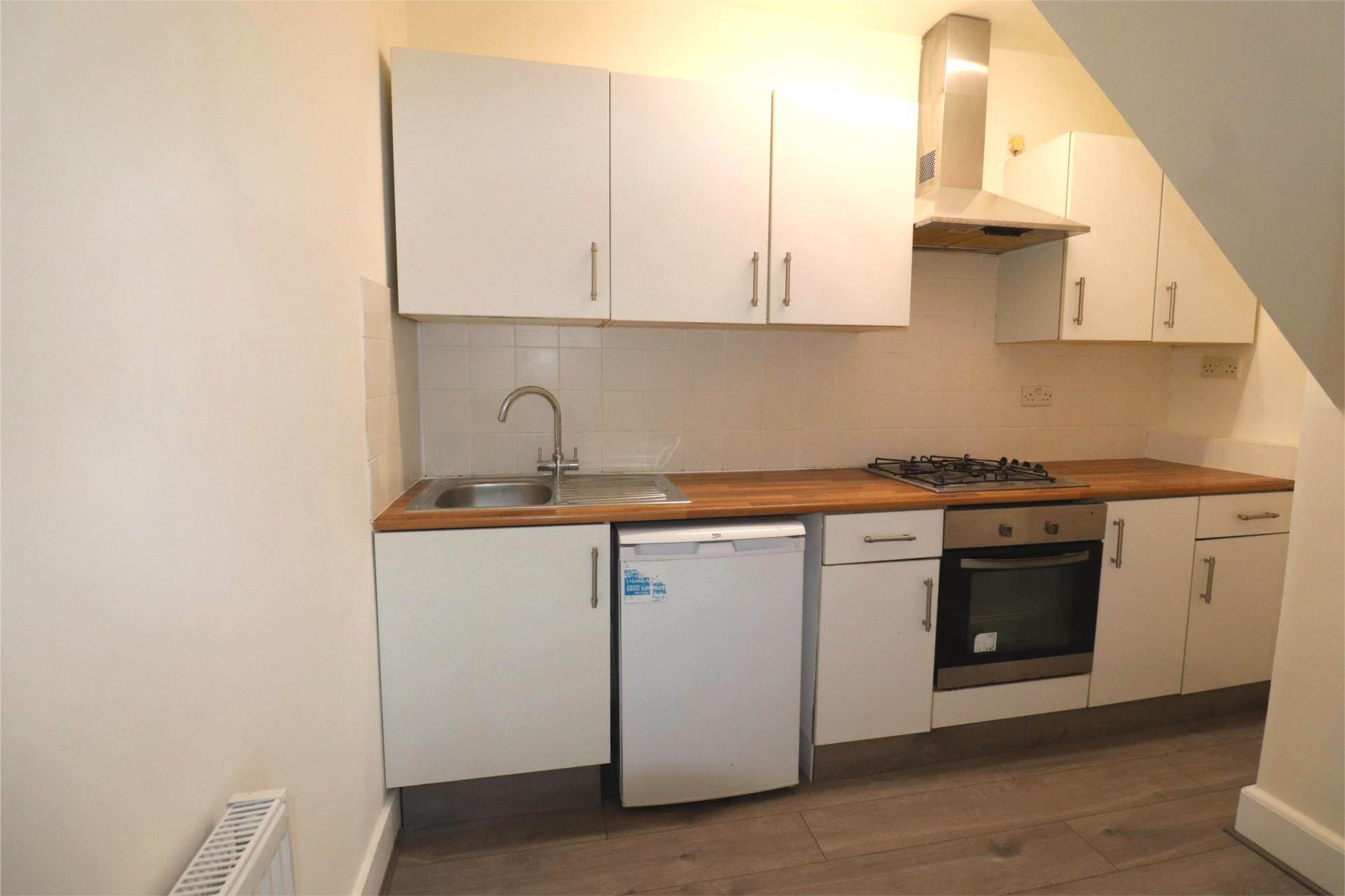 London Road, Greenhithe, Image 3