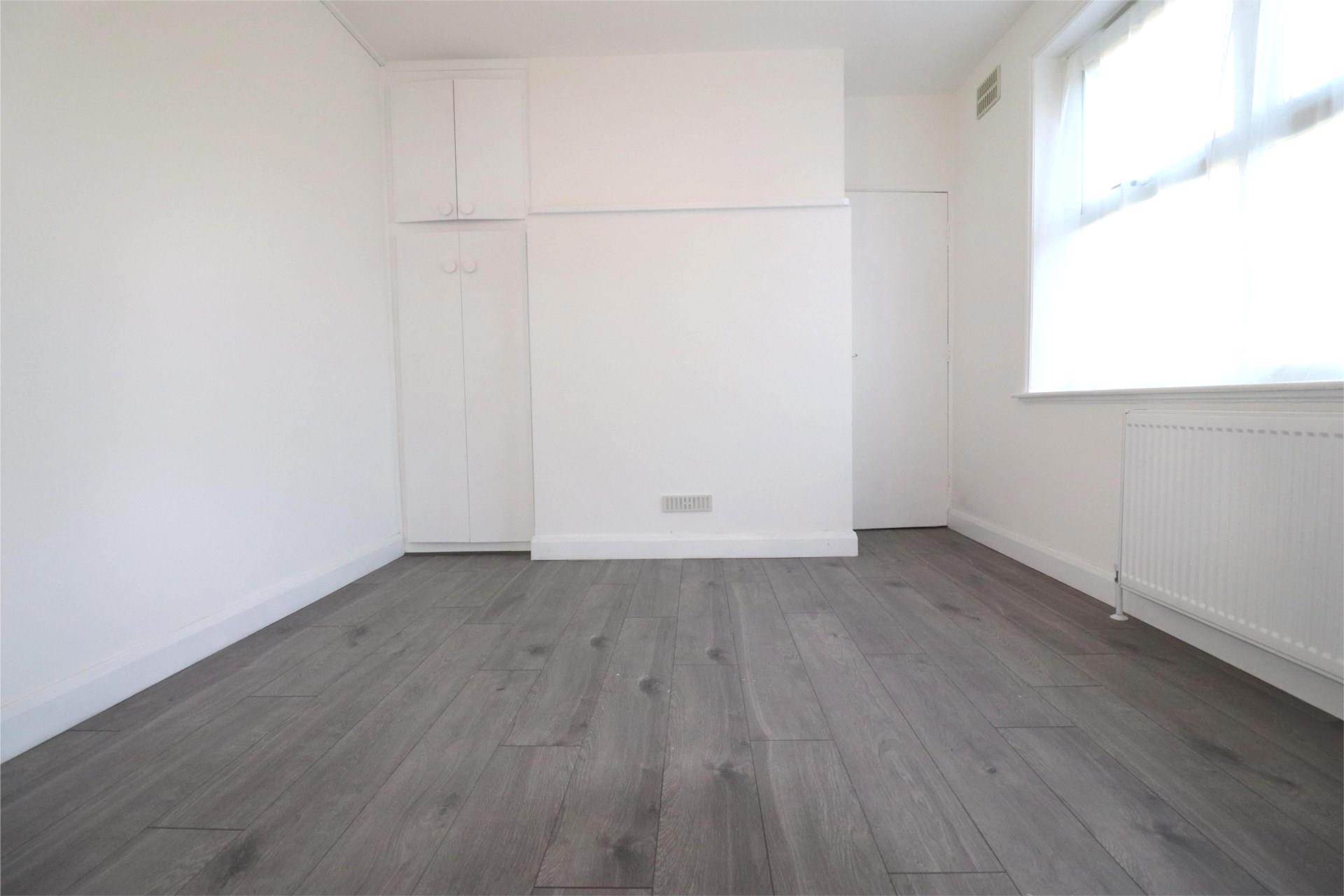 London Road, Greenhithe, Image 4